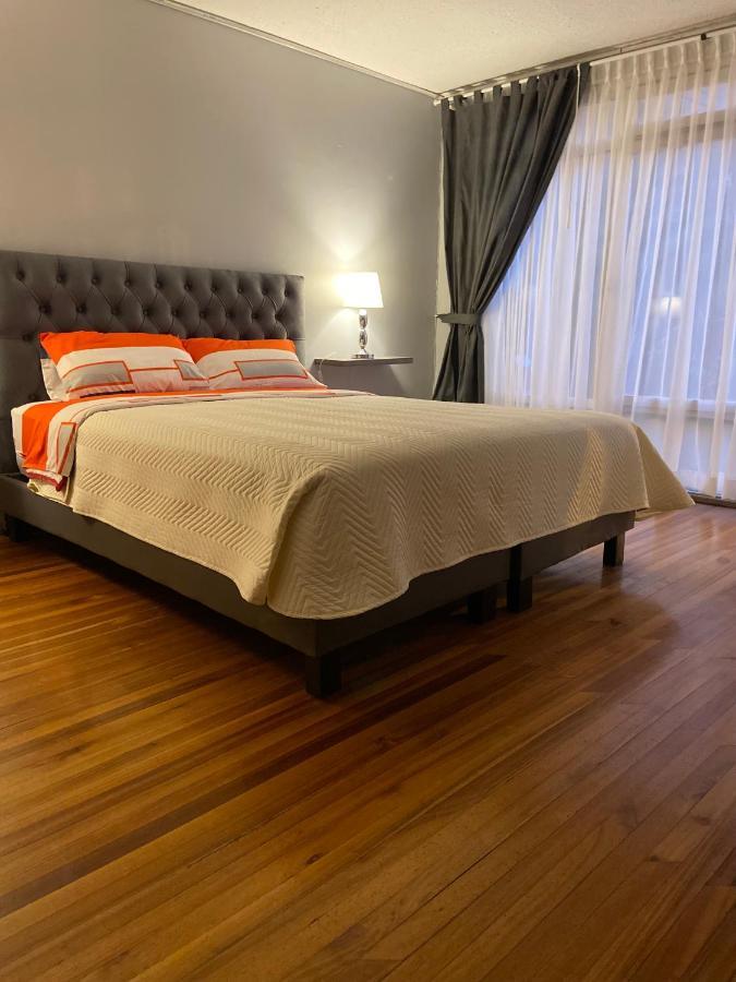 Blue House La Floresta كويتو المظهر الخارجي الصورة