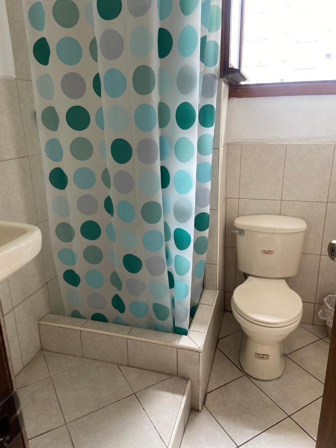 Blue House La Floresta كويتو المظهر الخارجي الصورة